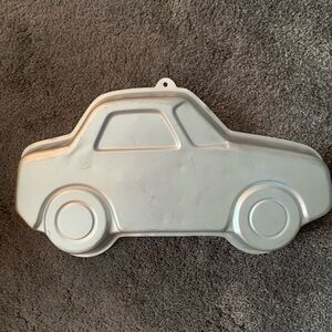 Wilton Vintage Funny Car Sedan Cake pan.  Good used condition.